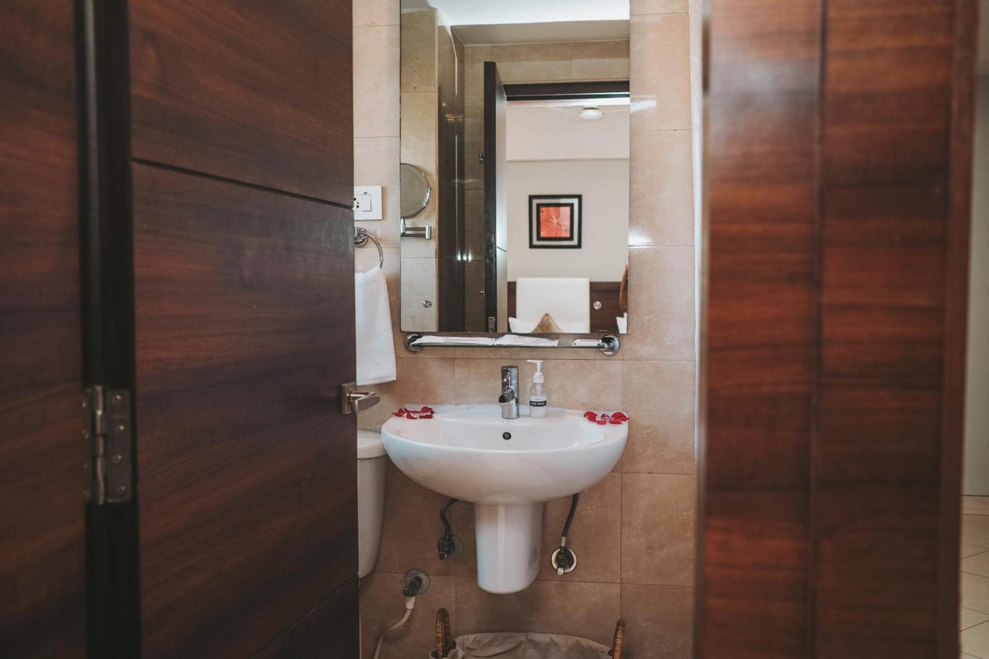 Peerless Hotel Durgapur エクステリア 写真